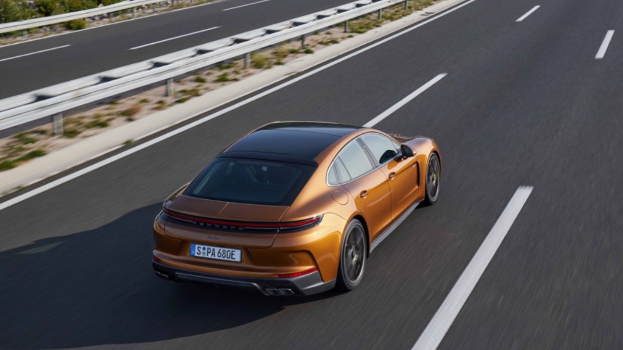 Prices and Specifications for Porsche Panamera Turbo Turbo EHybrid